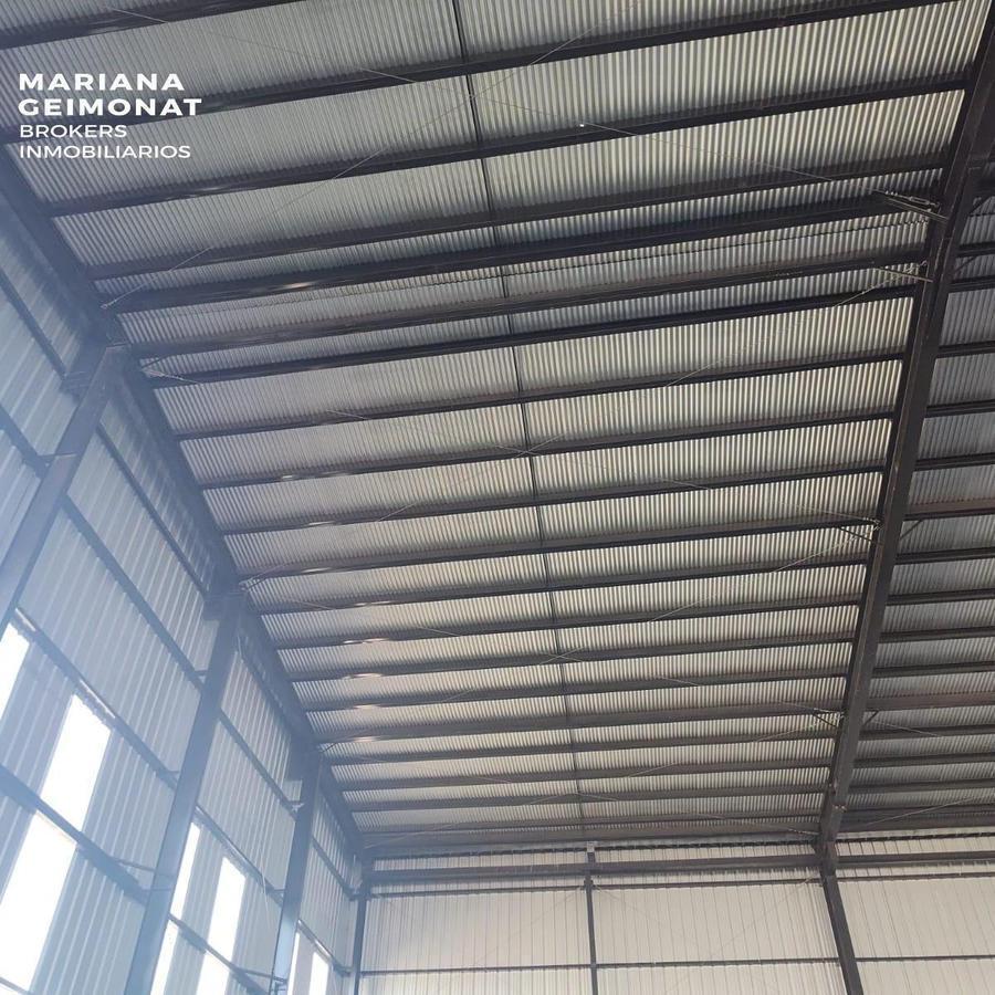 Foto de ZONA SUR - COMPLEJO SEGURIDAD 24 HS - 2.400M2 cub 9200 m2 terr - ZONA, imagen 4