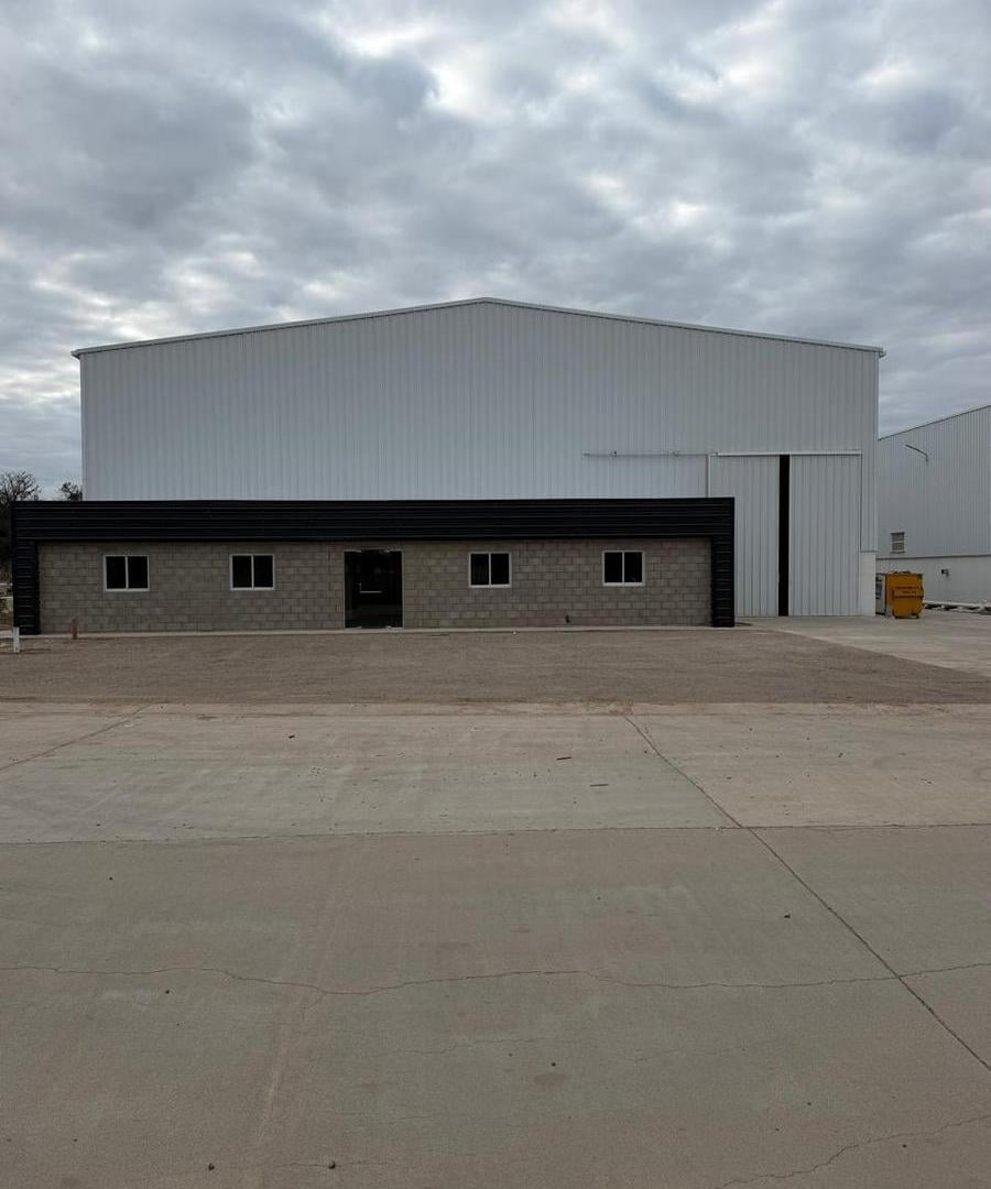 Foto de NAVE INDUSTRIAL EN VENTA EN ECOPARQUE | CON RENTA EN USD | ESCRITURA, imagen 3