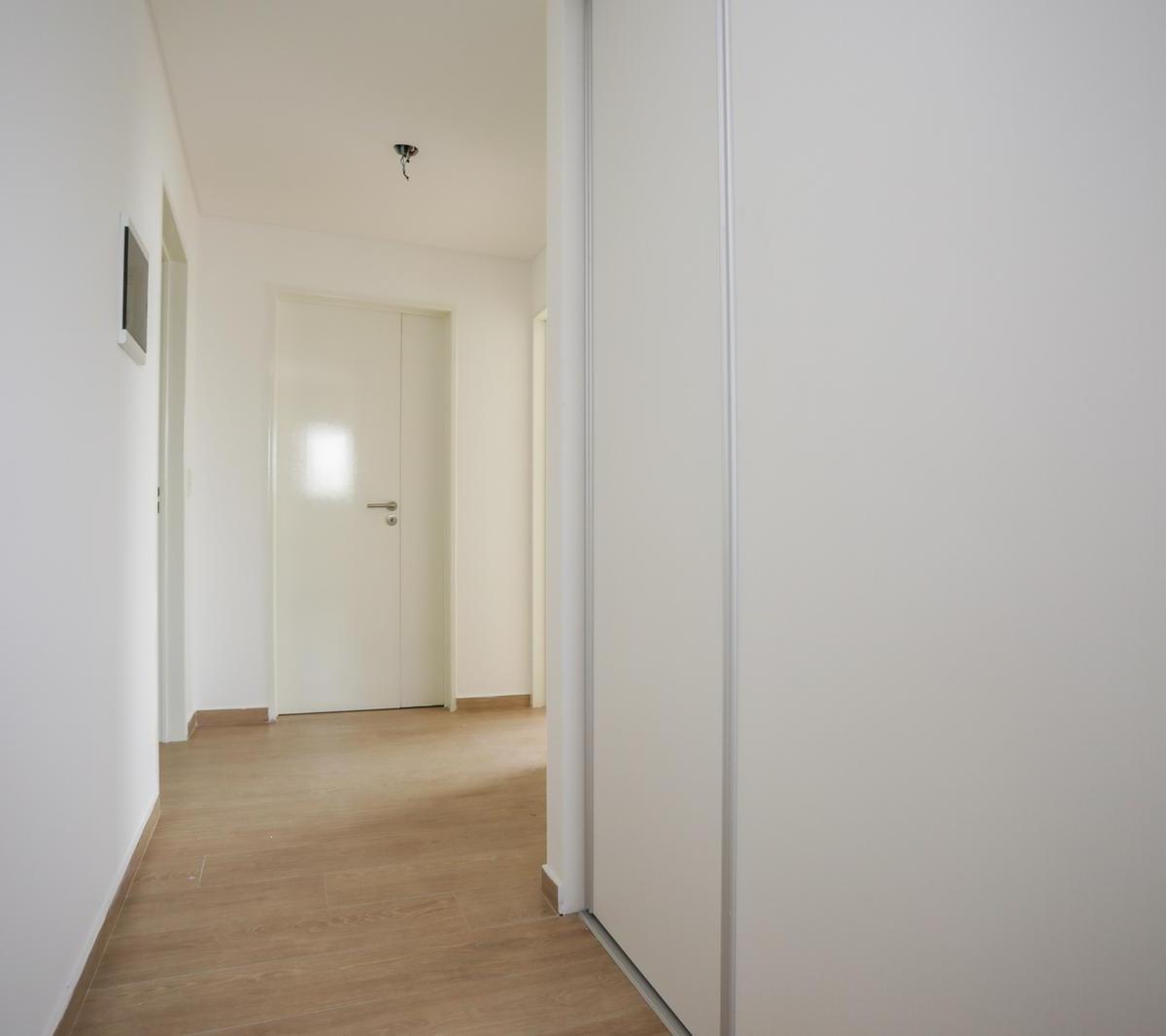 Amplio y Luminoso 4 Amb con Parrilla Propia en Balcon de 18 m². Incluye Cochera - Caballito Sur 1