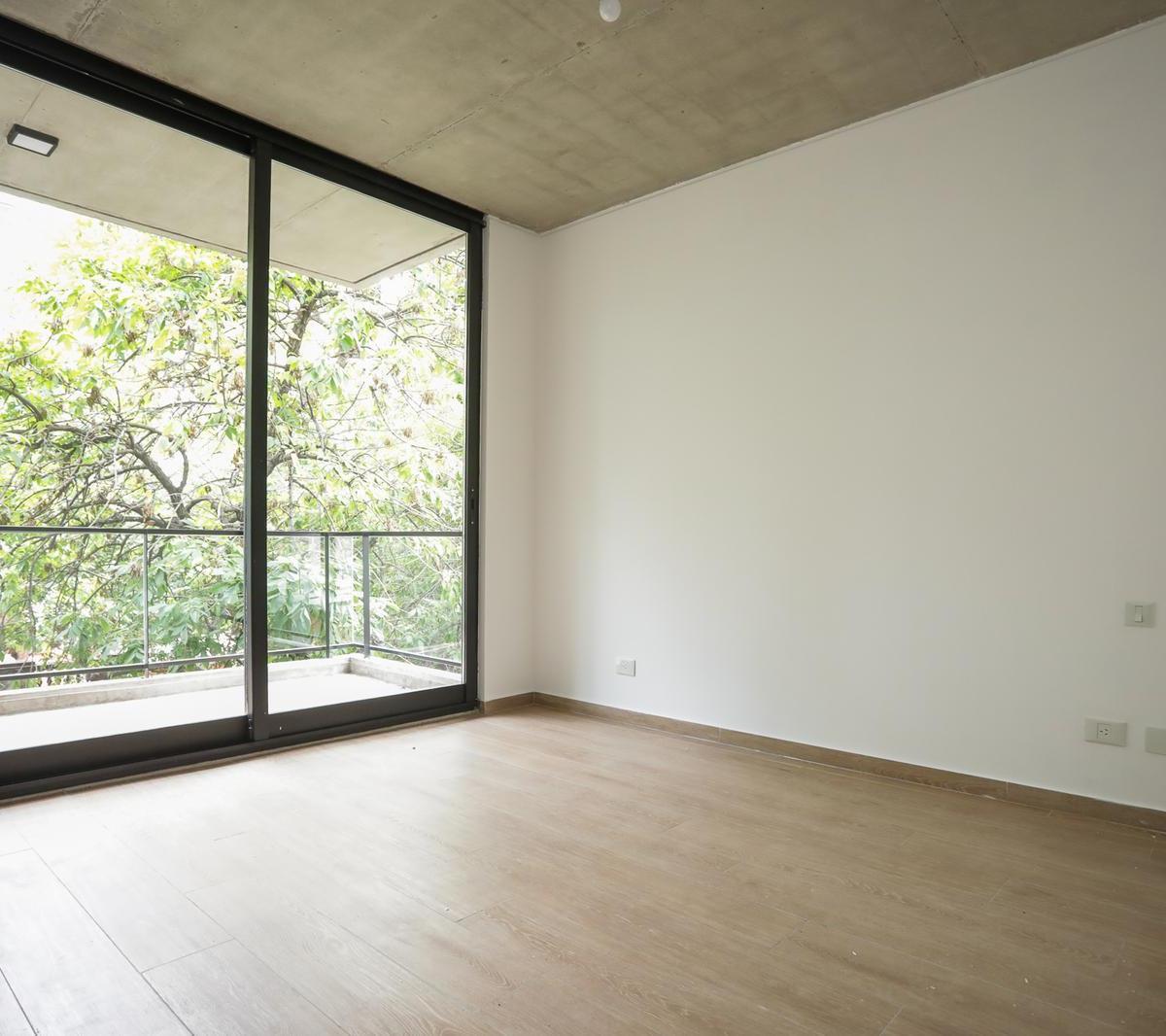 Amplio y Luminoso 4 Amb con Parrilla Propia en Balcon de 18 m². Incluye Cochera - Caballito Sur 3