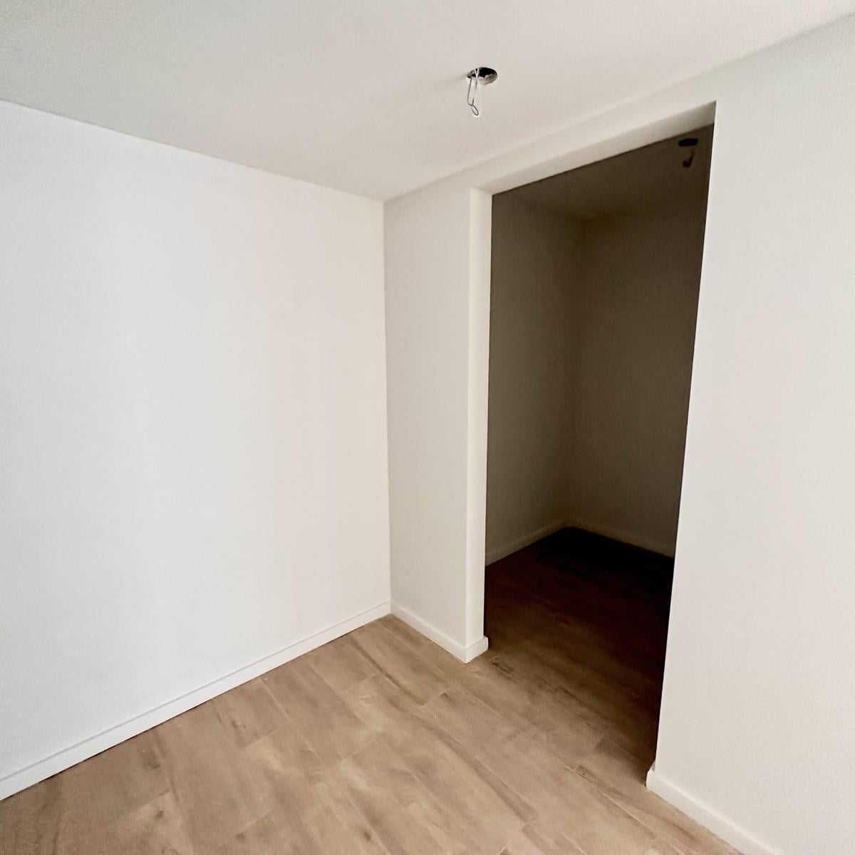 Foto de Piso en Venta de 4 Ambientes con Dependencia - Balcon - Cochera Opcional, imagen 2