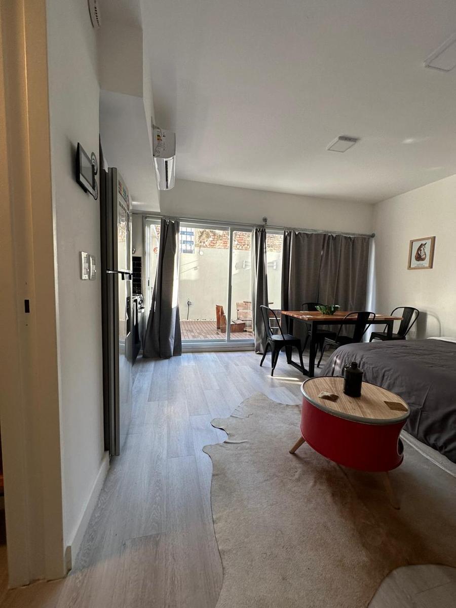 Venta - 2 Ambientes con Patio - Parrilla Propia - Equipado - San Telmo 4