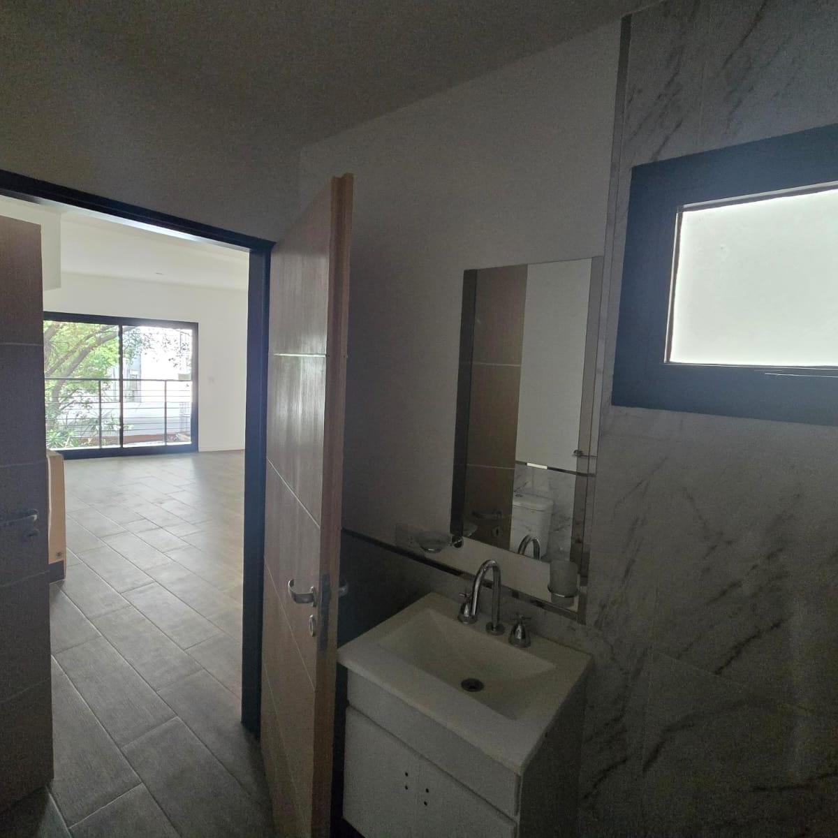 Venta - Monoambiente C/balcón - a Estrenar - Floresta 5