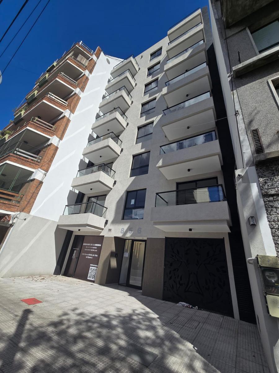 Venta - Monoambientes C/balcón - a Estrenar - Floresta 5