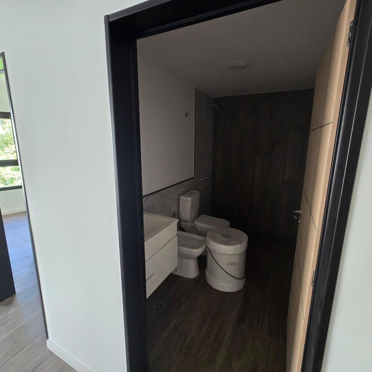 Venta - Monoambientes C/balcón - a Estrenar - Floresta 4