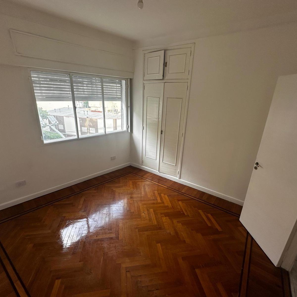 Venta - Departamento de 4 Ambientes Al Frente - Luminoso - Caballito 5
