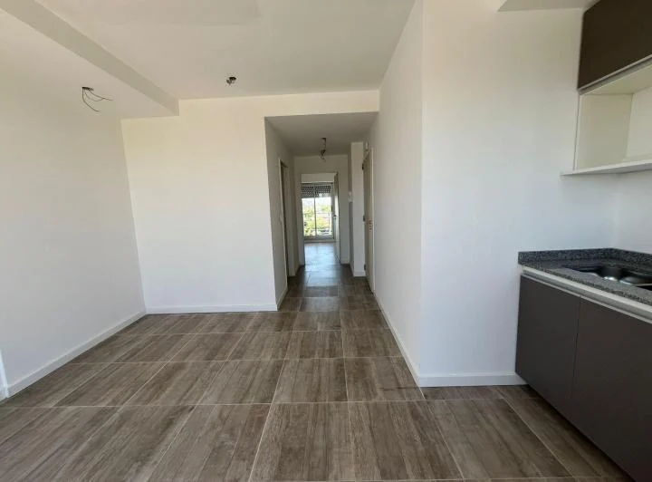 VENTA -  2 AMBIENTE CON BALCÓN TERRAZA - VILLA URQUIZA 4