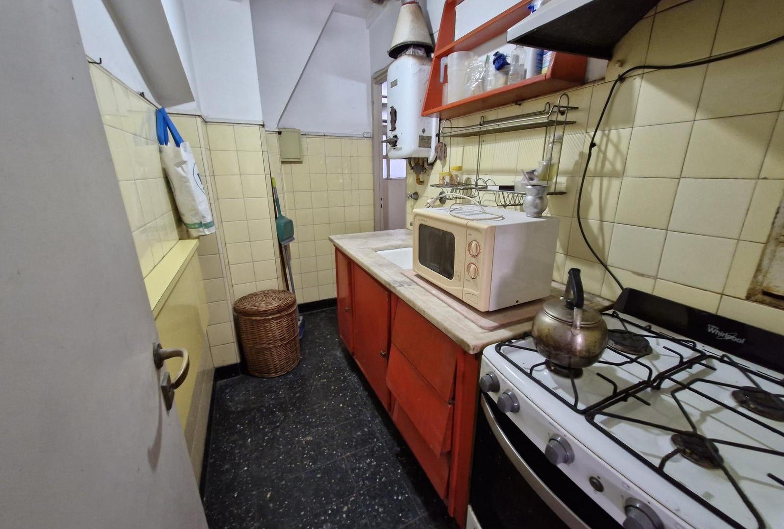 Foto de VENTA - 3 AMBIENTES C/BALCÓN - ONCE, imagen 4