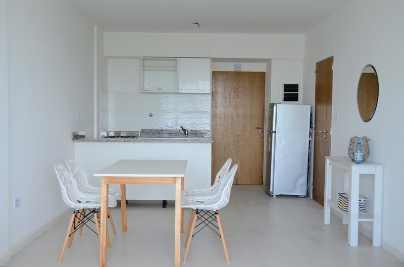 Foto de VENTA - 3 AMBIENTES CON BALCÓN - A ESTRENAR - PILETA - SUM - FLORES, imagen 4