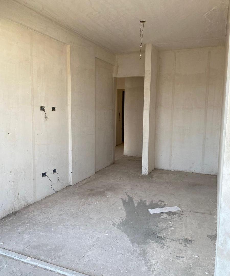 Foto de Venta - 4 amb. - frente - Balcon c/Parrilla - Dorm. en Suite - Toillete, imagen 4