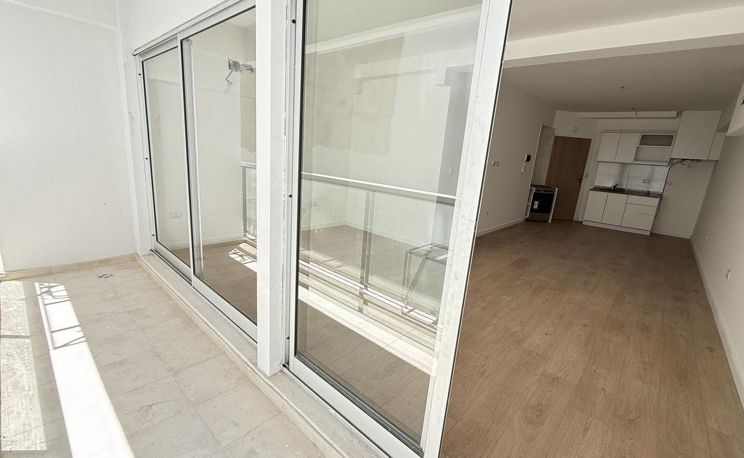 VENTA - MONOAMBIENTE DIVISIBLE C/BALCÓN - ALMAGRO