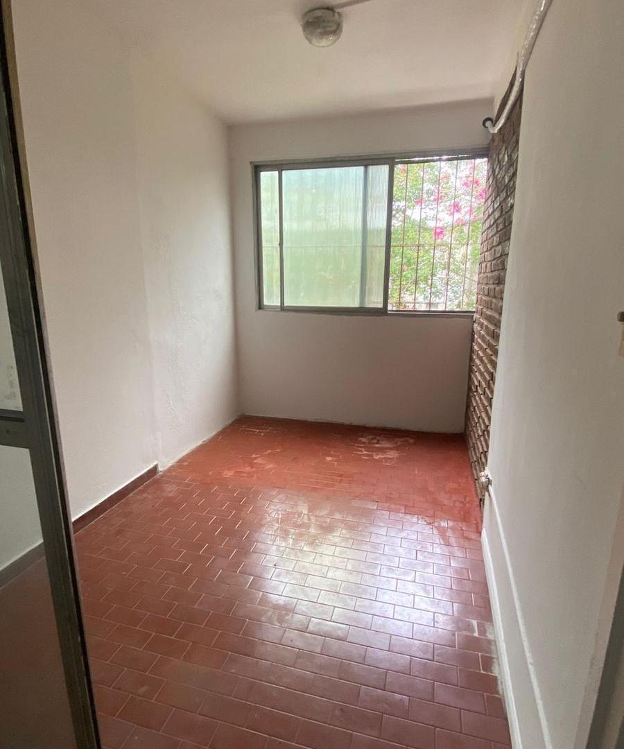 Foto de Departamento 3 ambientes en Venta en Almirante Brown, imagen 3