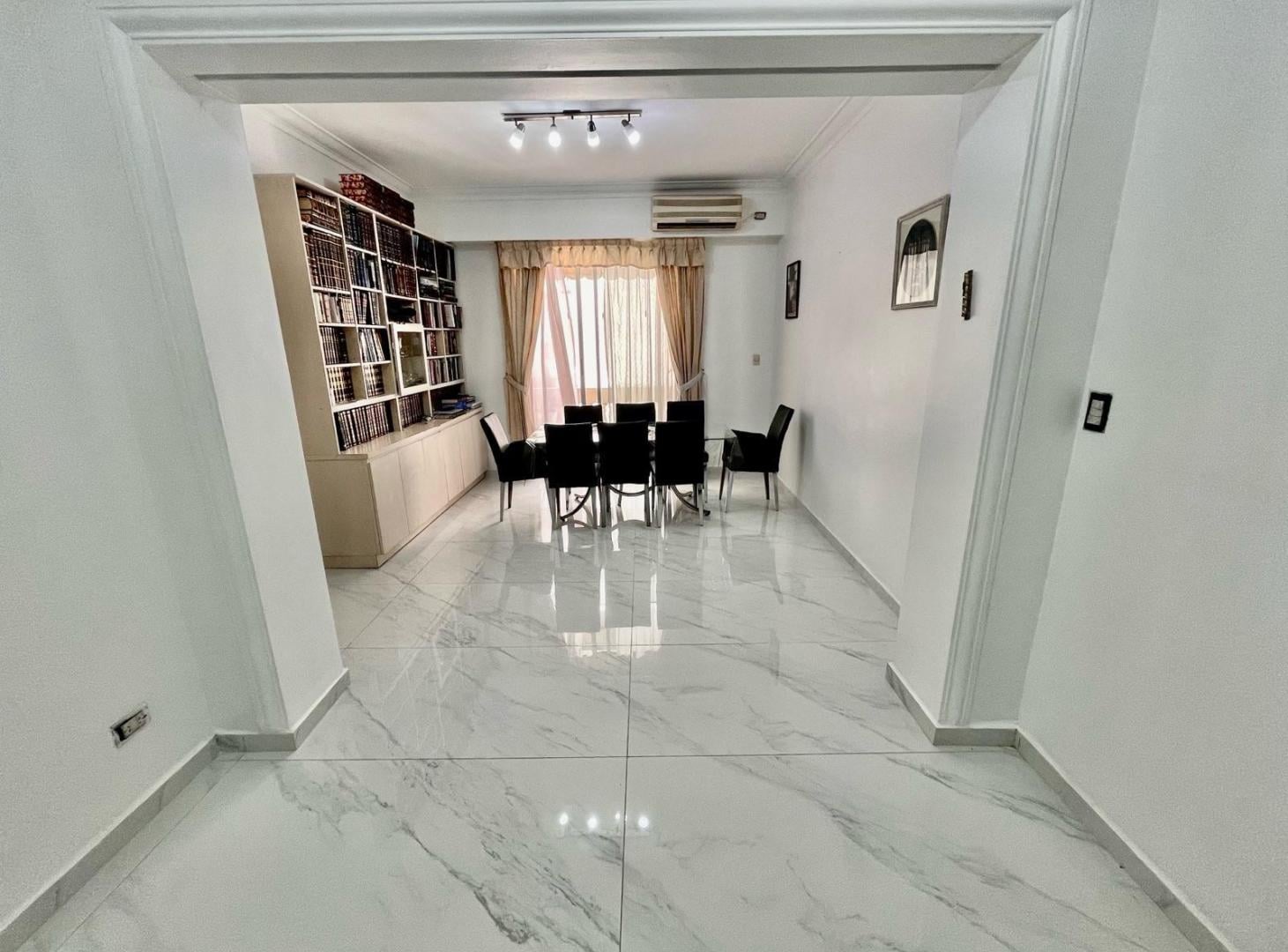 venta- 4 ambientes c/balcón - Barrio Norte