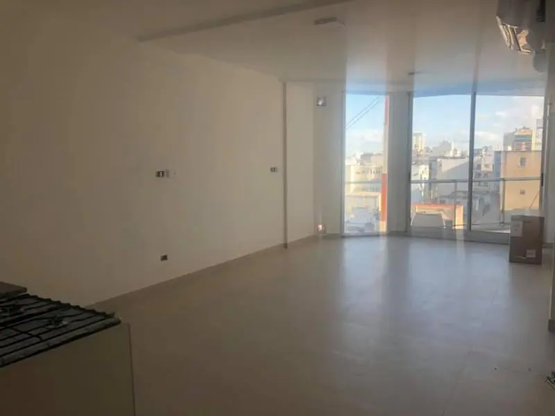 Venta - Monoambiente c/balcón - Monserrat 3