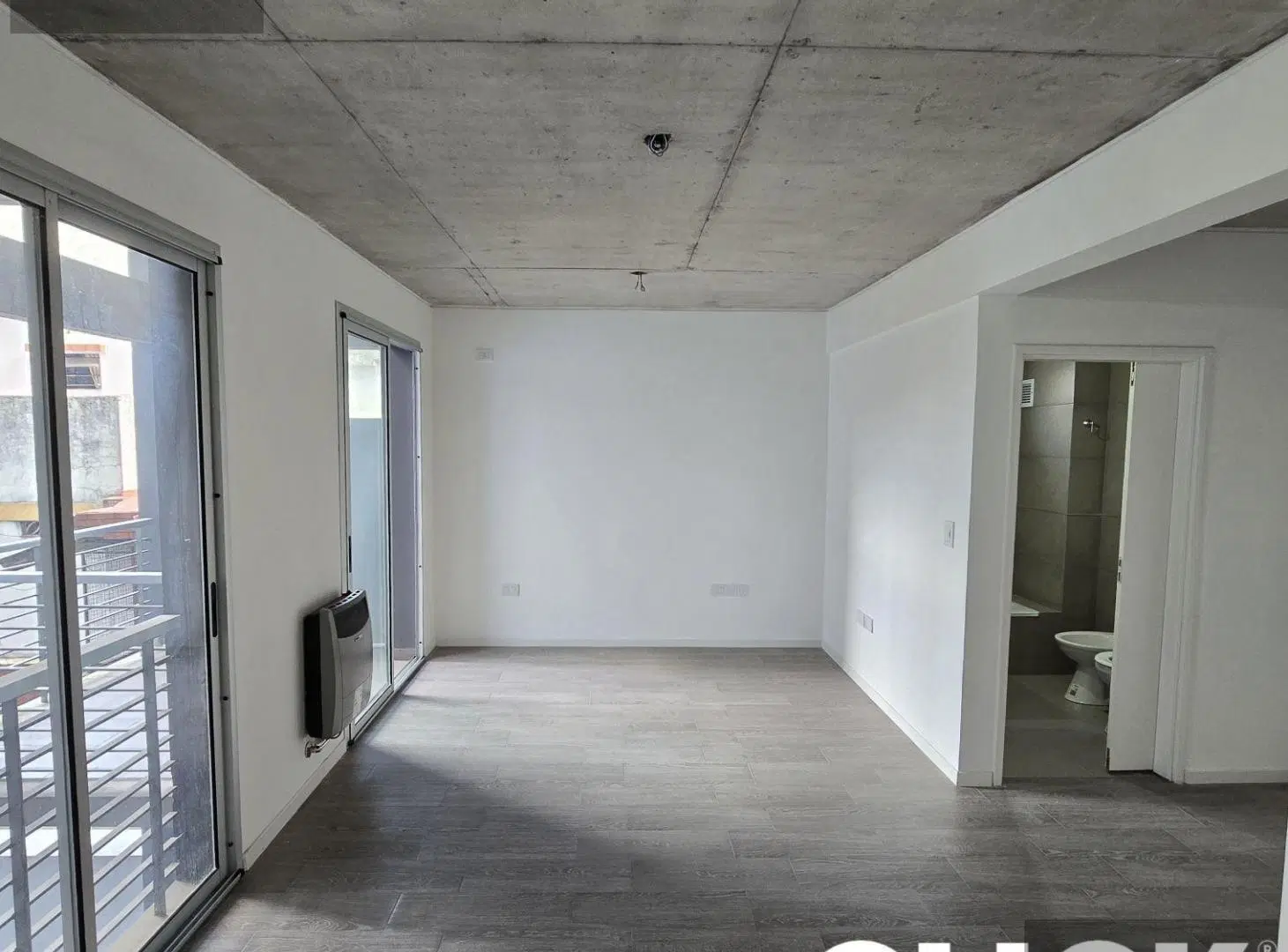 Venta - Monoambiente con balcón - A estrenar - Villa Gral. Mitre 3