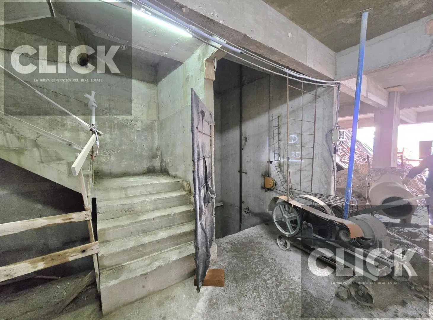 Venta - 3 ambientes con balcón y dos baños de 83m2 - Villa Santa Rita 5