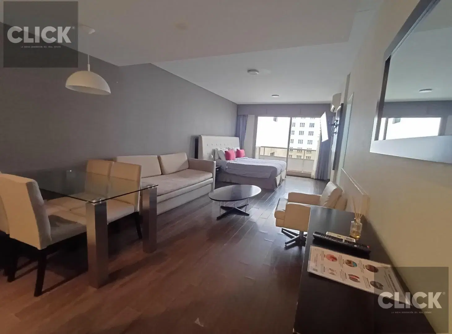 Venta - Monoambiente con balcón - Luminoso - Recoleta 3