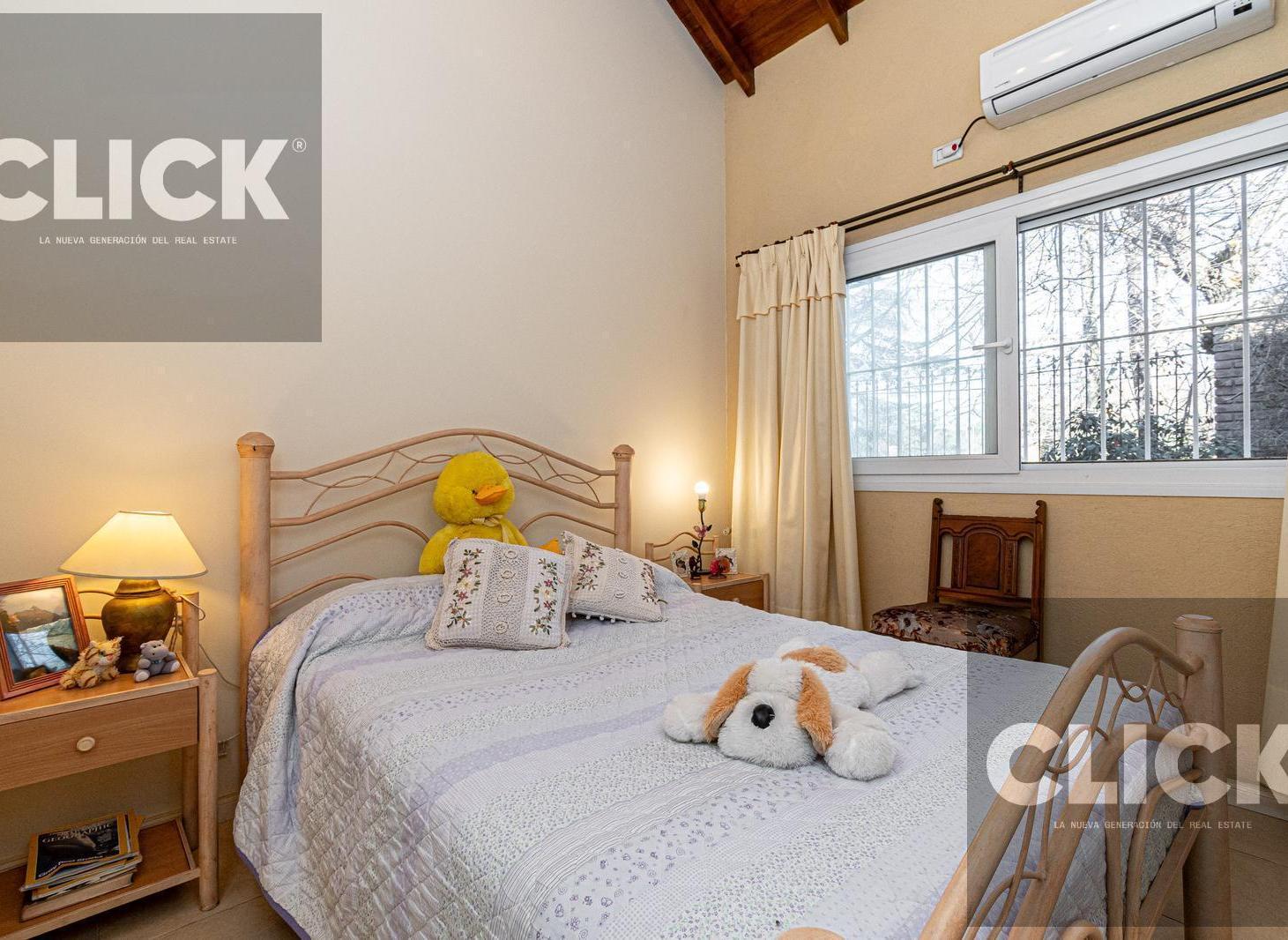 Casa Quinta 9 ambientes en venta con jardín y pileta en Barrio Parque El Trébol, Ezeiza