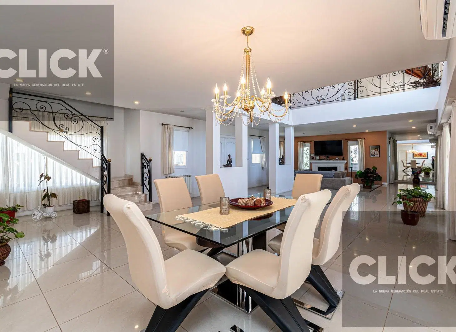 Casa Quinta 9 ambientes en venta con jardín y pileta en Barrio Parque El Trébol, Ezeiza 2