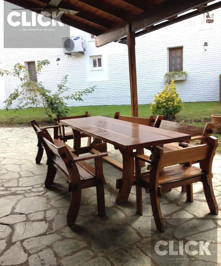 Casa 4 ambientes en venta con pileta en Country El Sosiego 2