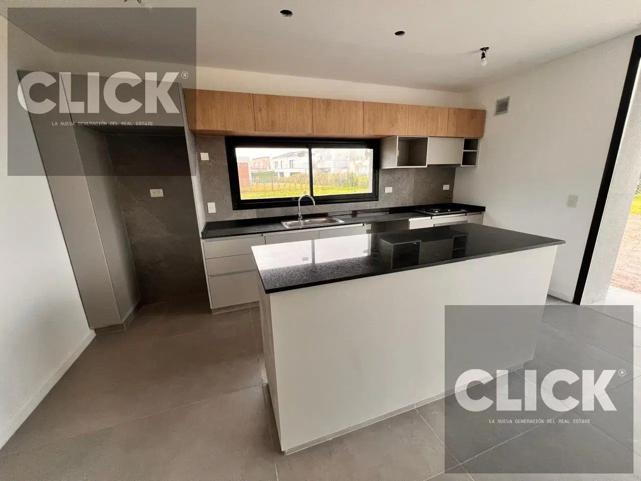Casa moderna 5 ambientes en Venta a Estrenar en barrio privado Puertos del Lago - Riberas, Escobar 2