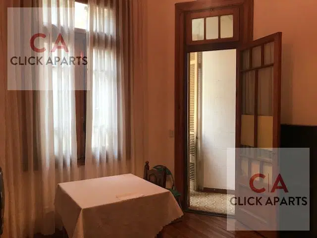 VENTA – DEPARTAMENTO ESTILO FRANCÉS – 6 AMBIENTES   DEPENDENCIA – BALVANERA 4