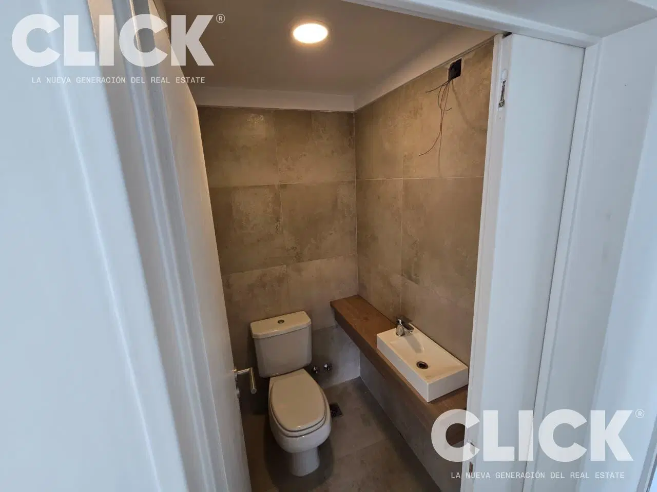 Venta - 3 ambientes con balcón corrido - A estrenar - Piso alto - Parque Centenario 5