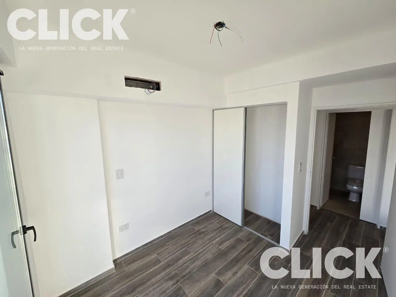 Venta - 3 ambientes con balcón corrido - A estrenar - Piso alto - Parque Centenario 3