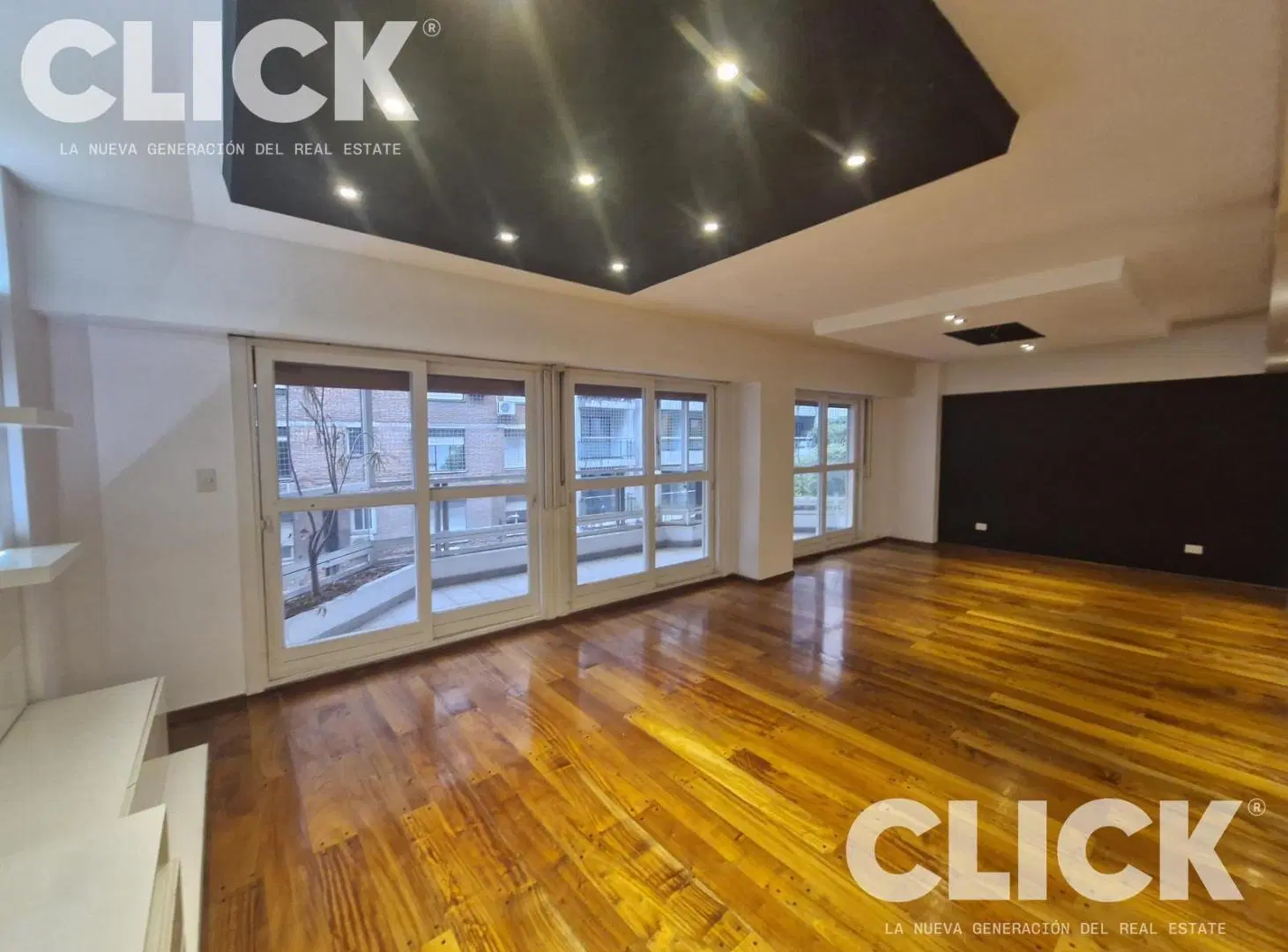 Venta - Departamento 5 ambientes con balcón - cochera - dependencia - Barrio Norte 3