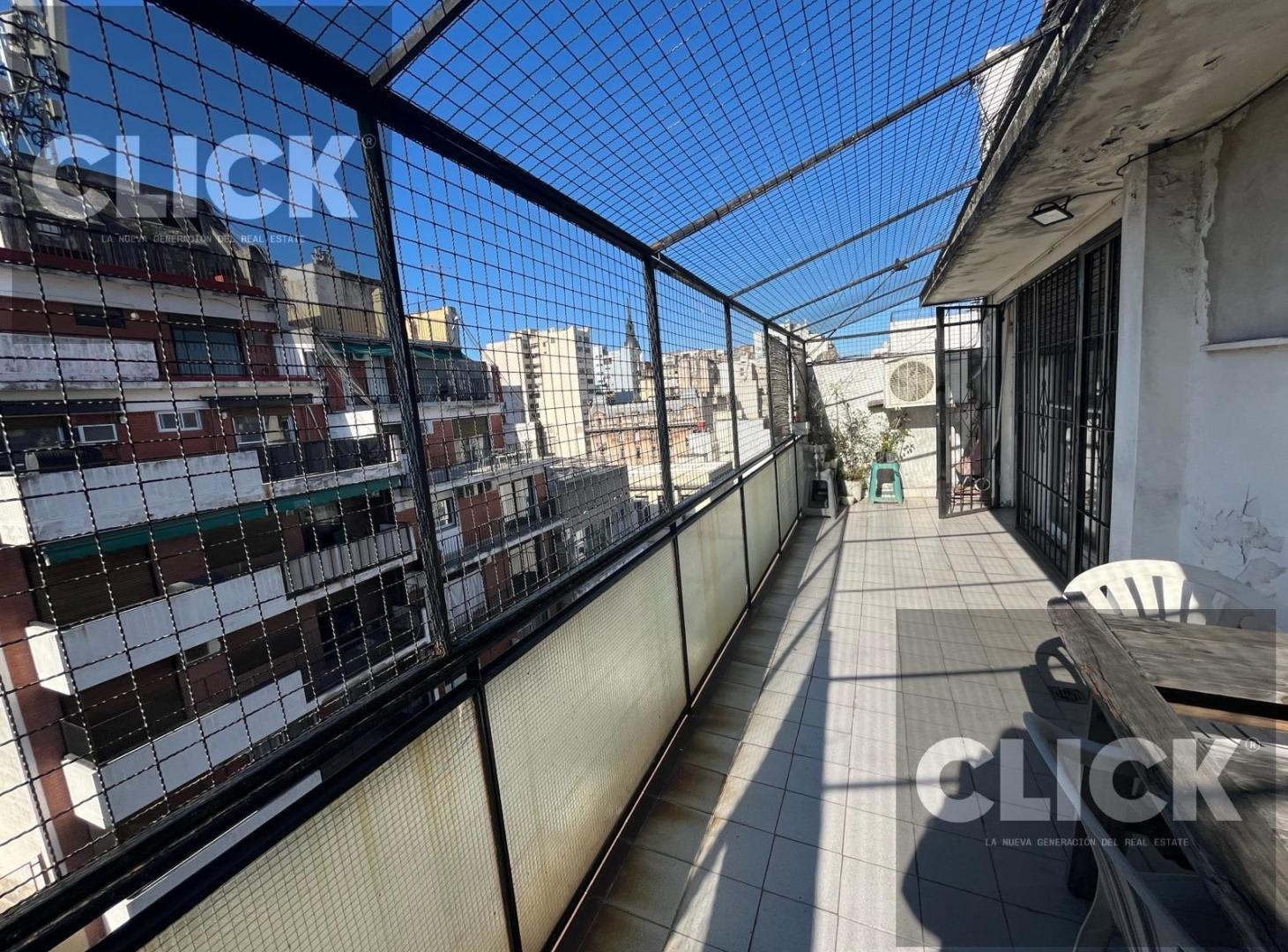 VENTA - 4 AMBIENTES AL FRENTE CON BALCON ATERRAZADO - A REFACCIONAR - BALVANERA