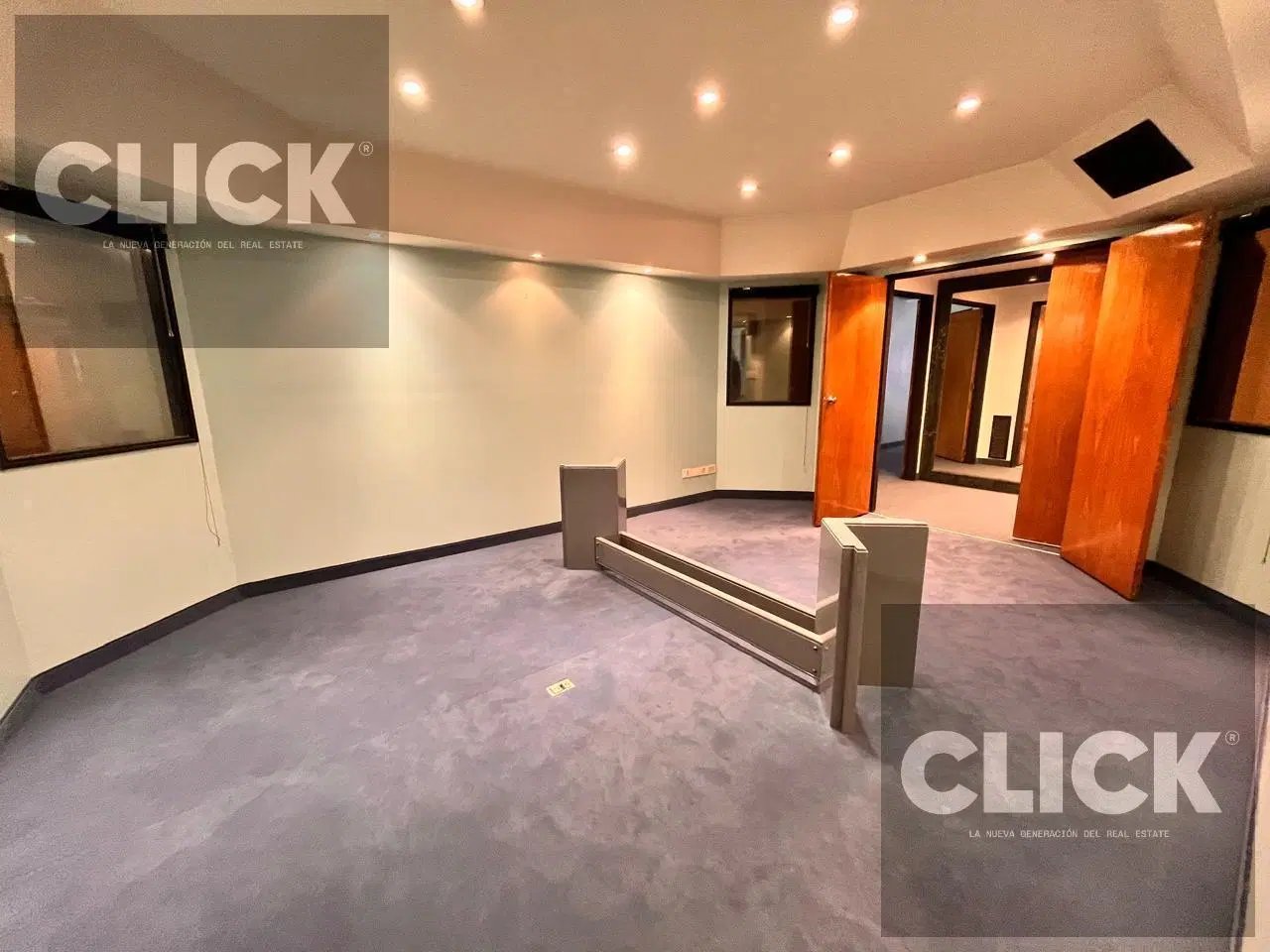 Venta - Oficina de 312,98m2 - 2 Espacios Guardacoches - Microcentro 2