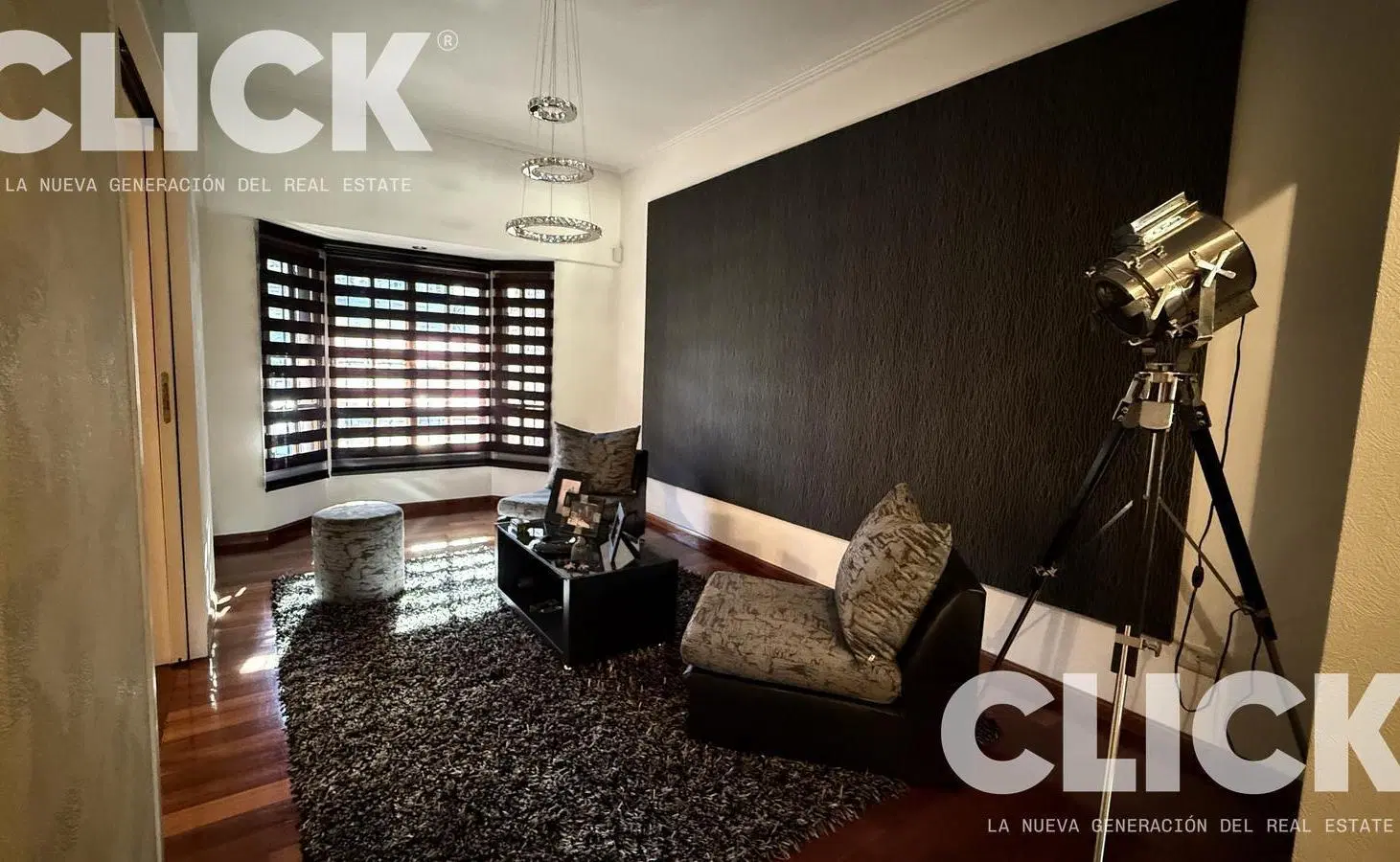 Venta - Casa 6 ambientes con Jardín y Pileta - Villa Ortuzar 4