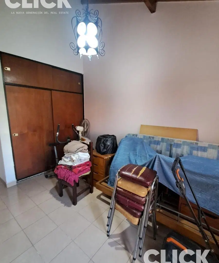 Casa VENTA  4 ambientes en Lujan Barrio juan XXIII  GRAN TERRENO 5