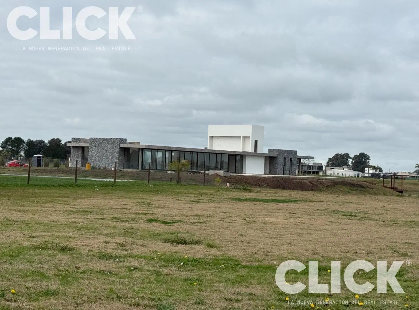 Terreno, ubicado en etapa dos ( náutica), a media cuadra del house y Laguna principal. 2