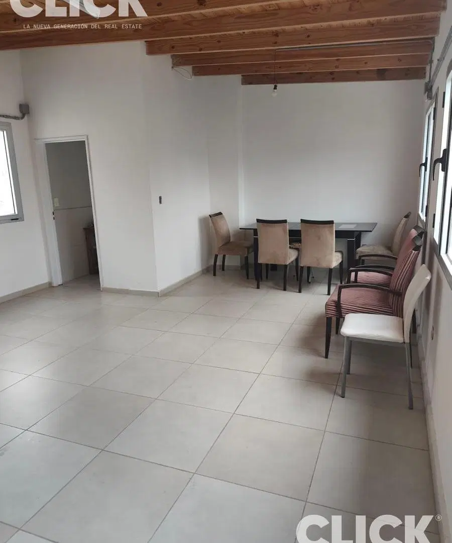 Monoambiente divisible en alquiler con terraza y parrilla 4