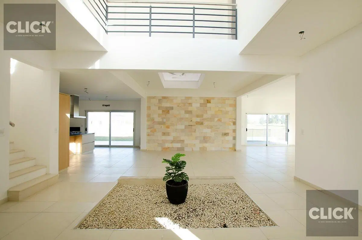 Casa 5 ambientes en venta en Barrio La Providencia, Canning 4