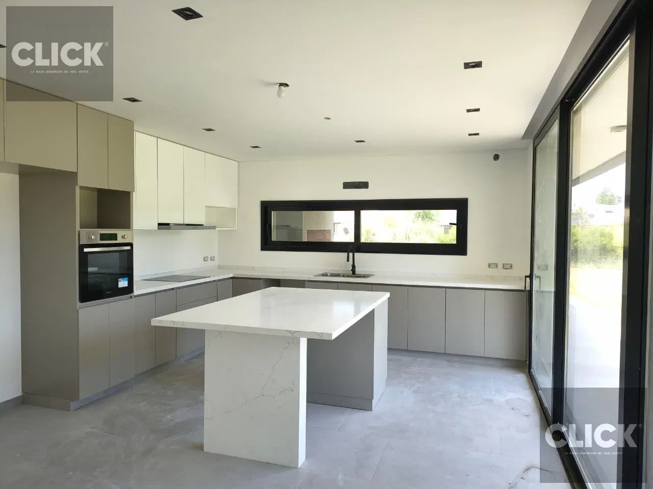 Casa 6 ambientes en venta en El Rebenque con jardín 8