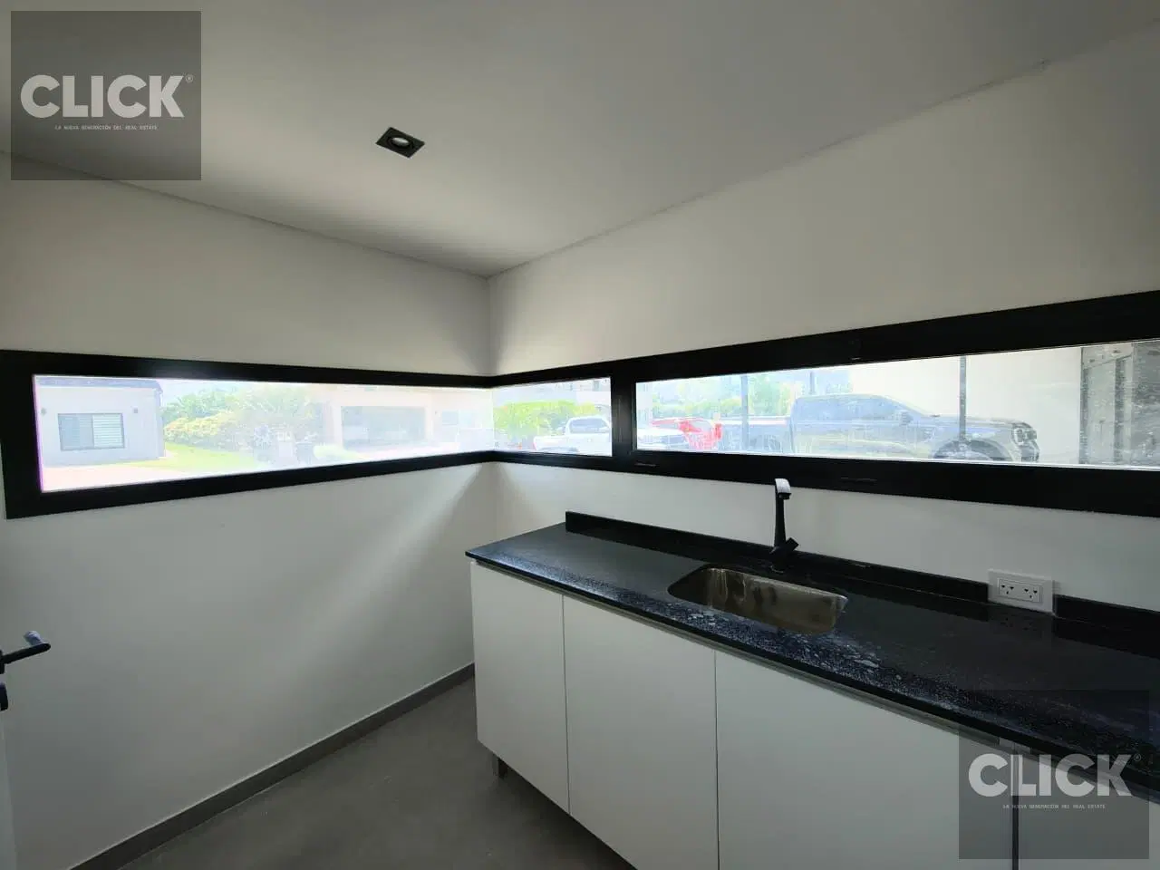 Casa 6 ambientes en venta en El Rebenque con jardín 4