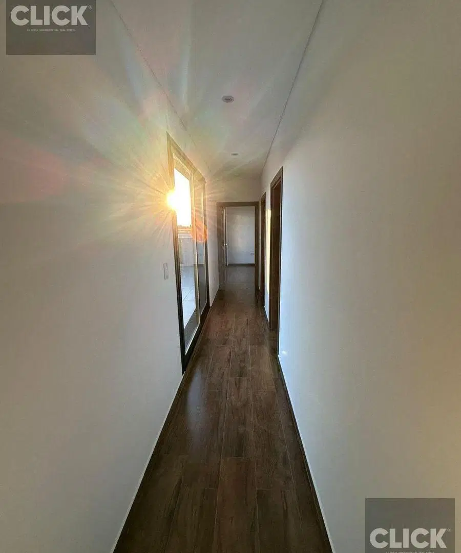 Casa 4 ambientes en venta en El Rebenque 8