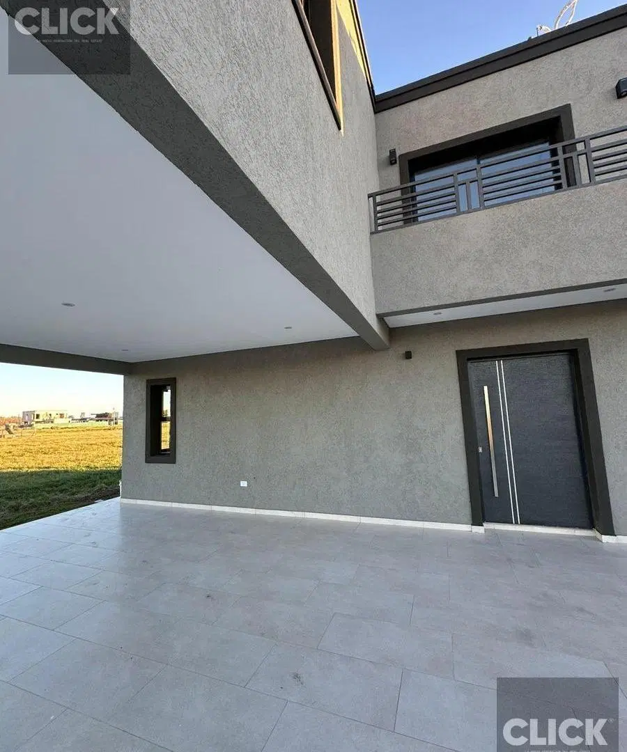 Casa 4 ambientes en venta en El Rebenque 3