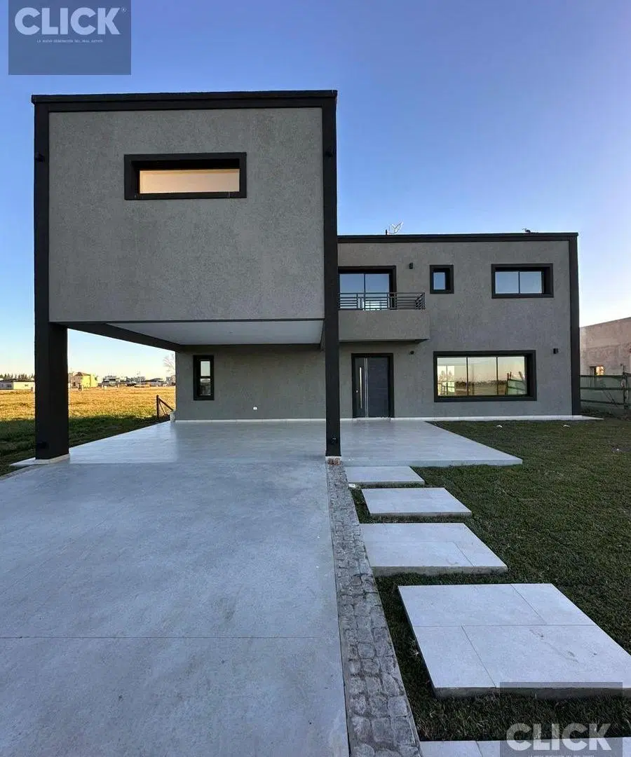 Casa 4 ambientes en venta en El Rebenque 4