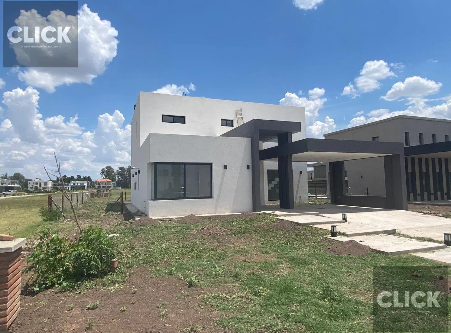 Casa en venta 5 ambientes en Canning Chico 8