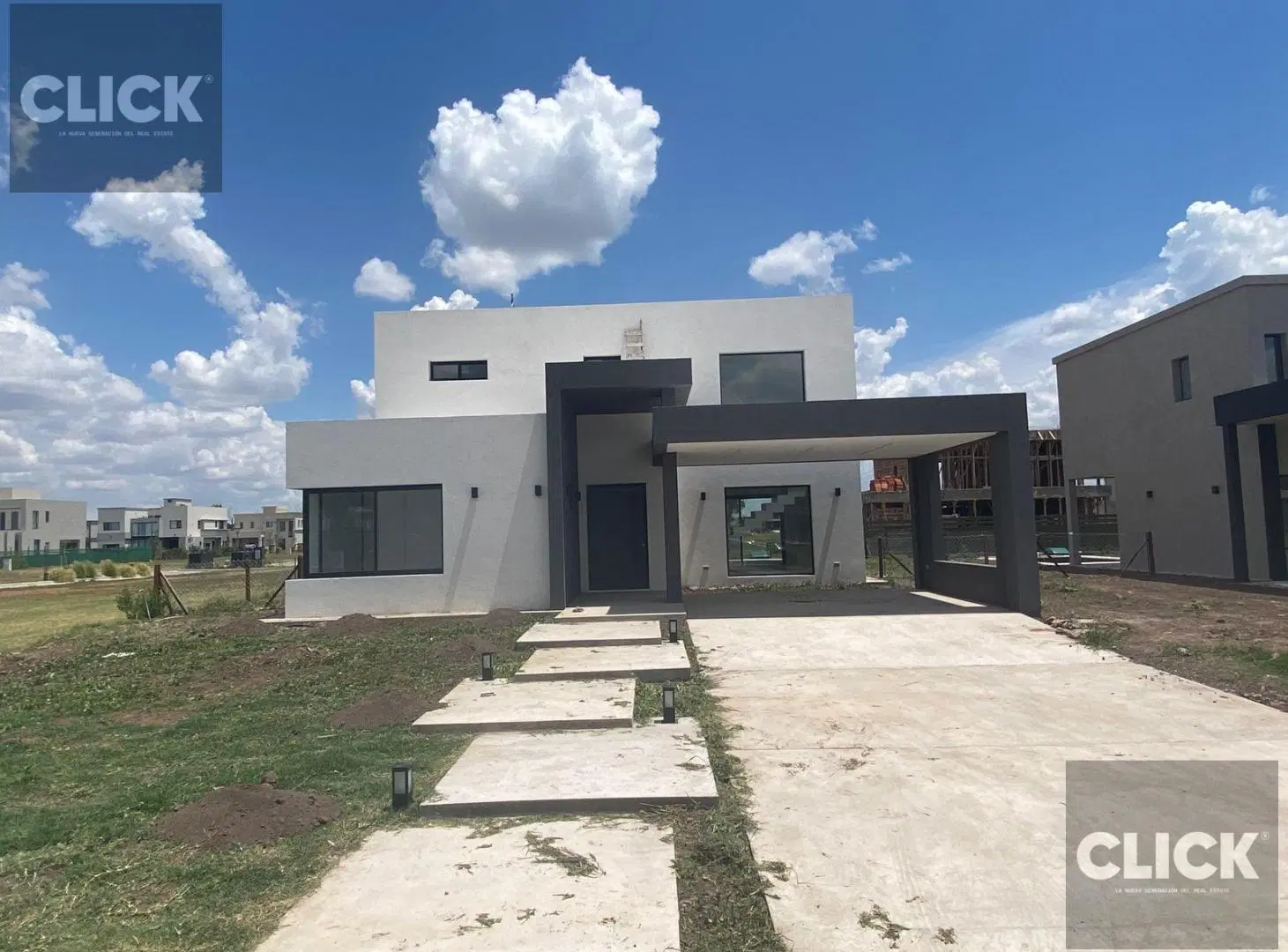 Casa en venta 5 ambientes en Canning Chico 3