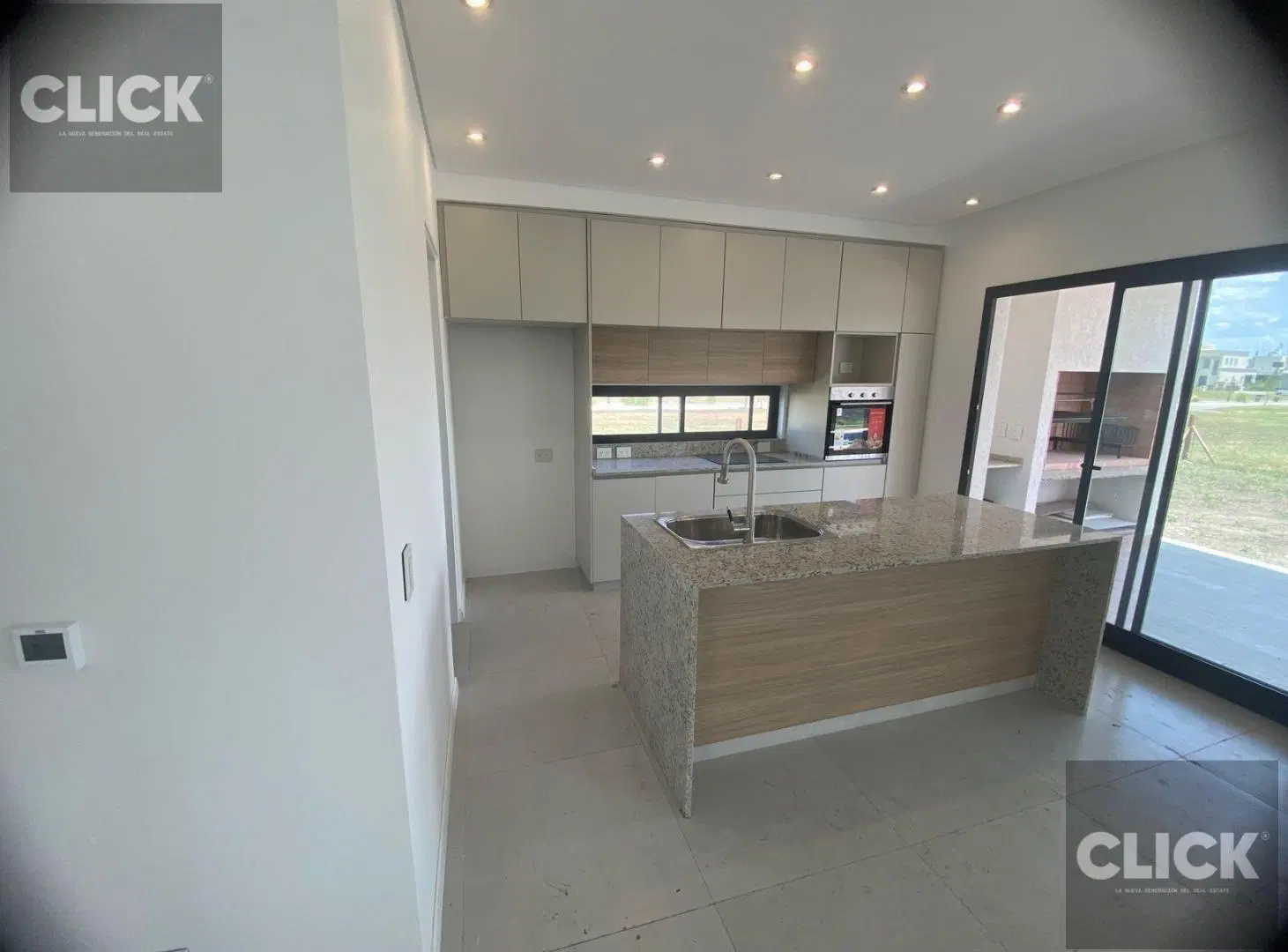 Casa en venta 5 ambientes en Canning Chico 4