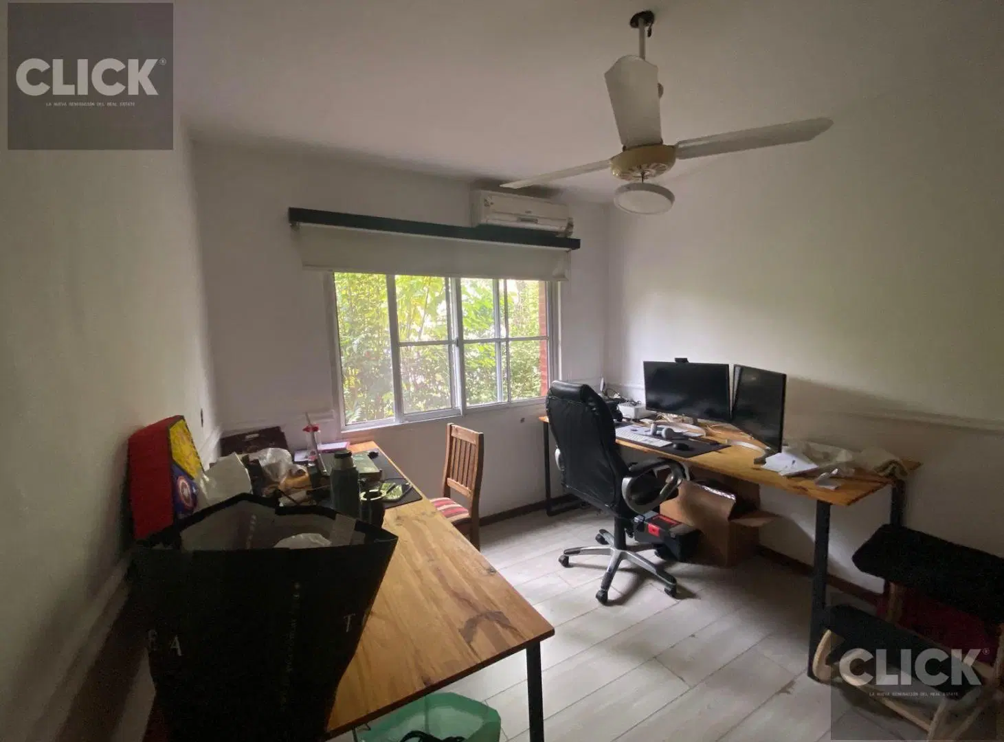Casa 4 ambientes en venta en Barrio Echeverria del Lago con amplio jardín 2