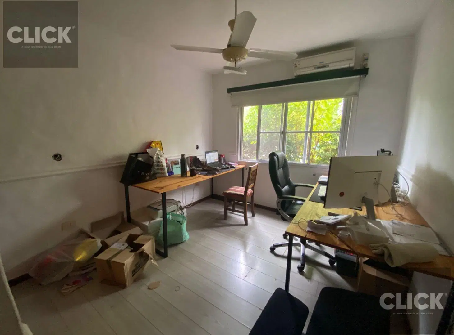 Casa 4 ambientes en venta en Barrio Echeverria del Lago con amplio jardín 3