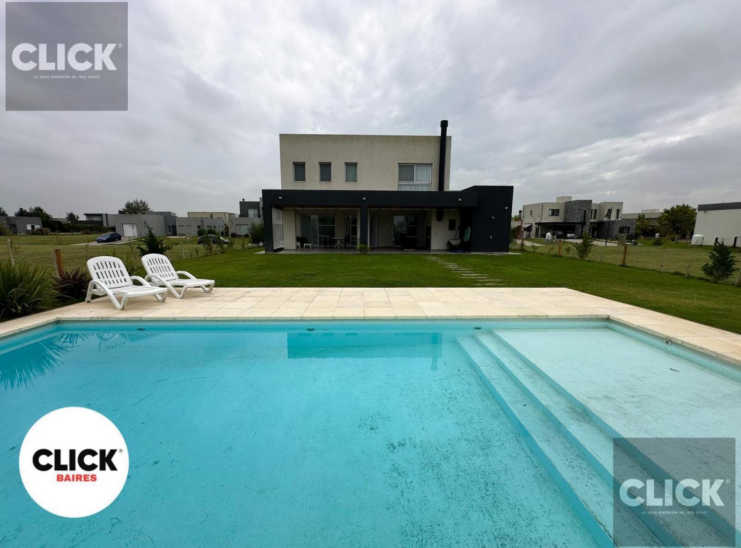 Foto de Casa 4 ambientes en venta en Barrio San Lucas con piscina, imagen 1