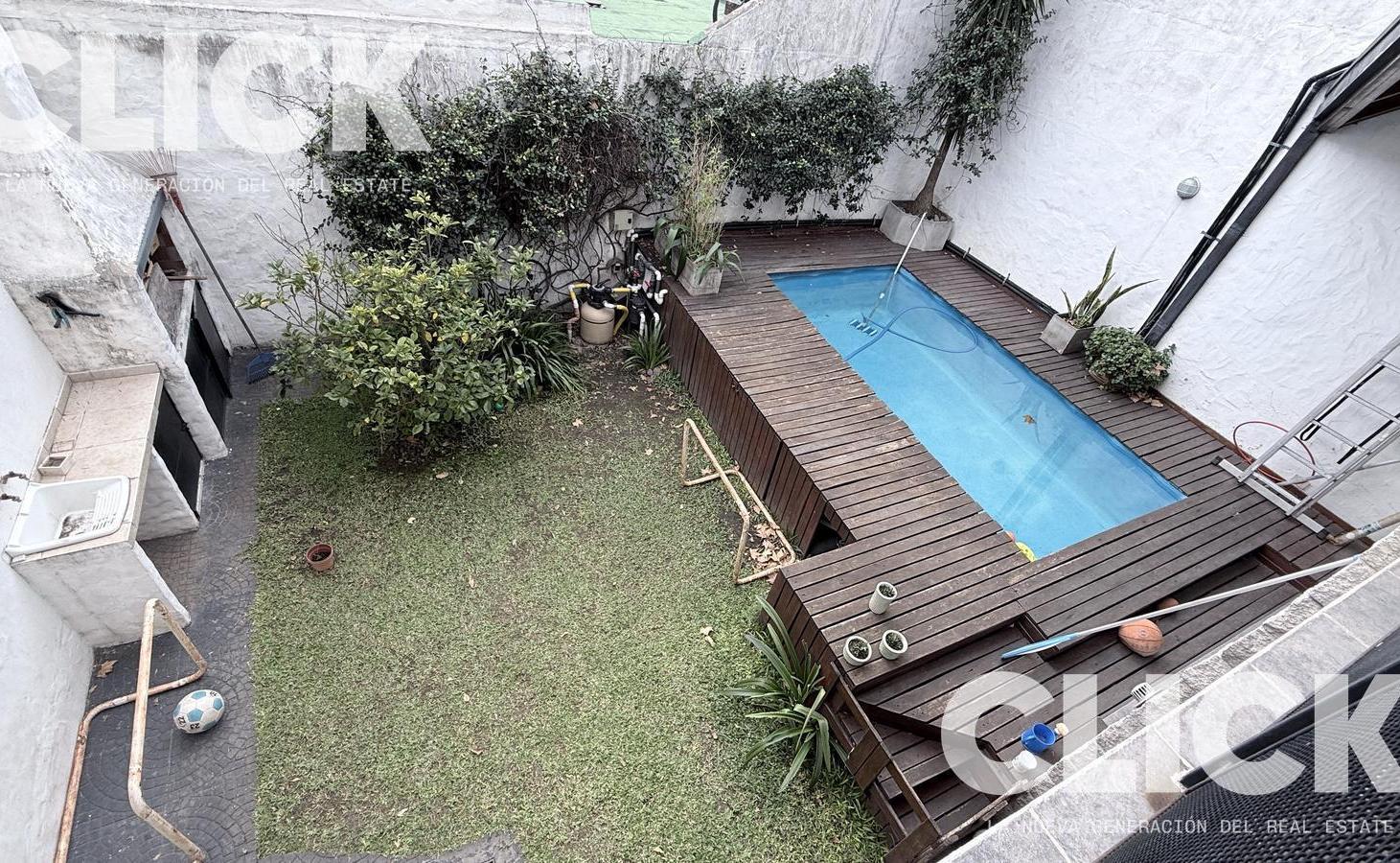 Foto de VENTA - CASA EN LOTE PROPIO - 4 AMBIENTES - JARDIN - PILETA - PARRILLA, imagen 3
