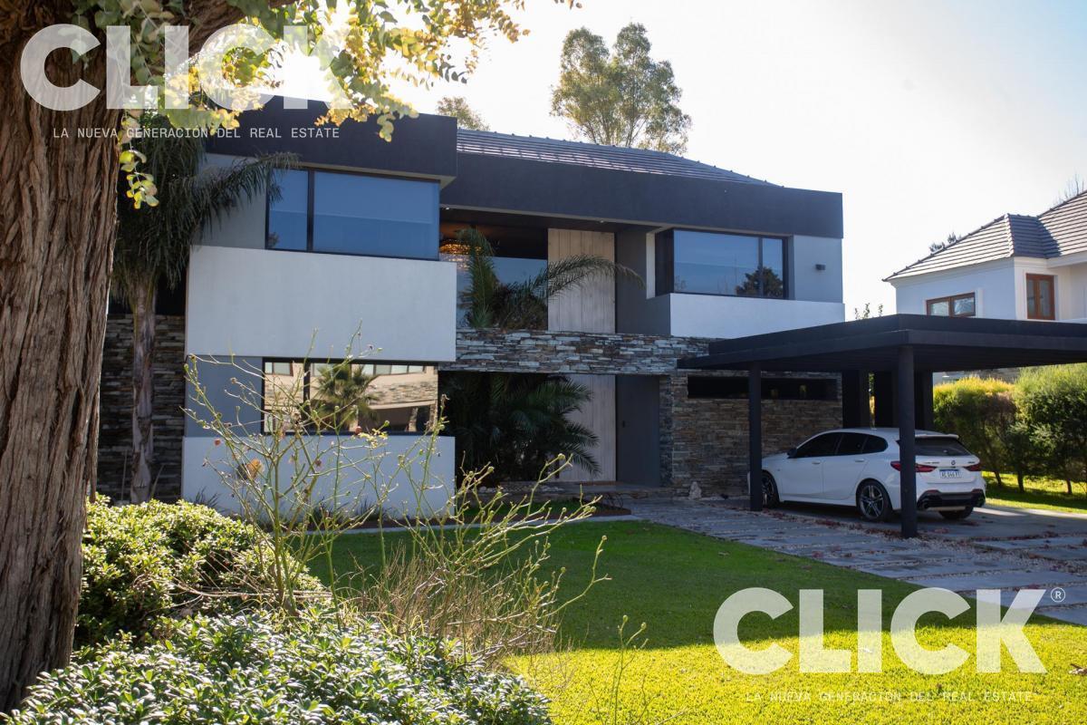 Foto de Casa 7 ambientes en venta en Saint Thomas Este, imagen 2