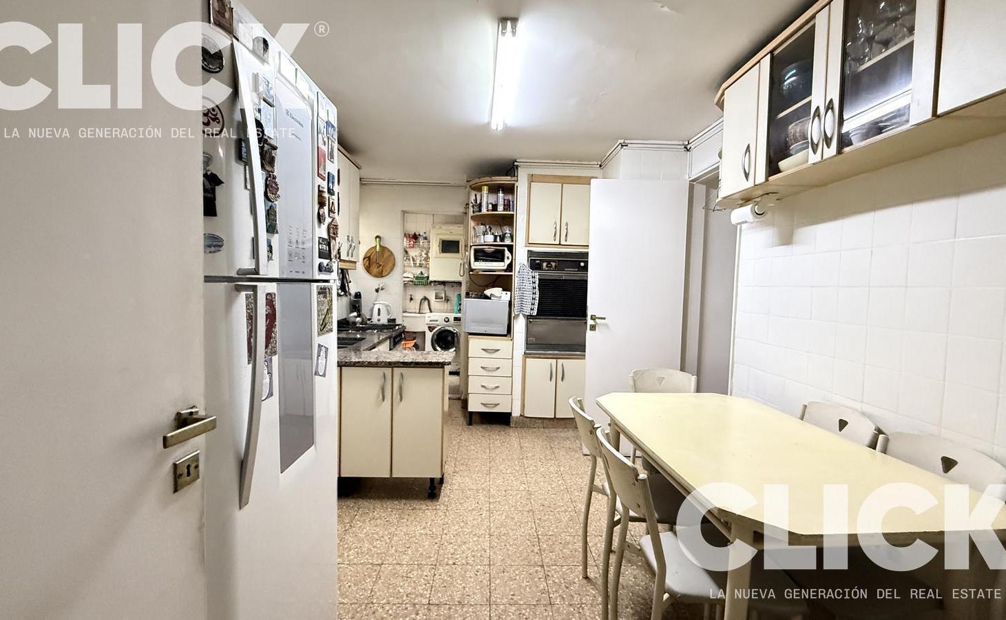 Foto de Amplio 4 Ambientes con Doble Balcón y Vista Abierta en Venta en Palermo, imagen 4